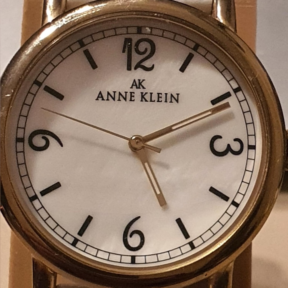 ANNE KLEIN Women's Gold Tone White Leather Dial Watch